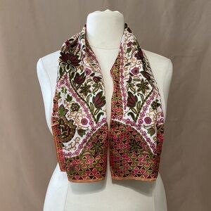 Vintage Floral Pattern Scarf